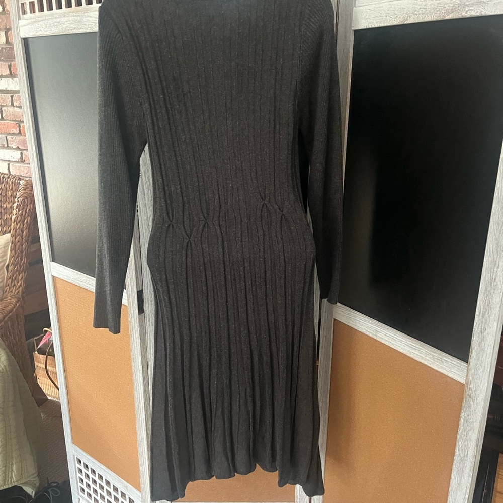 Dressbarn Charcoal Black Ribbed 3/4 Sleeve Sweater Dress - Picture 3 of 6